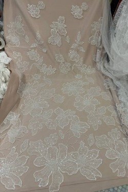 lace with chantilly Colchicum