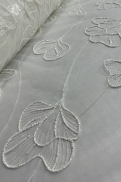 glitter tulle Albizia white close-up
