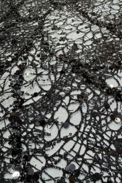 glitter tulle Aspidistra Black close-up